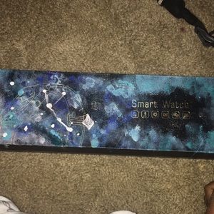 I am selling a Samsung watch || Bluetooth